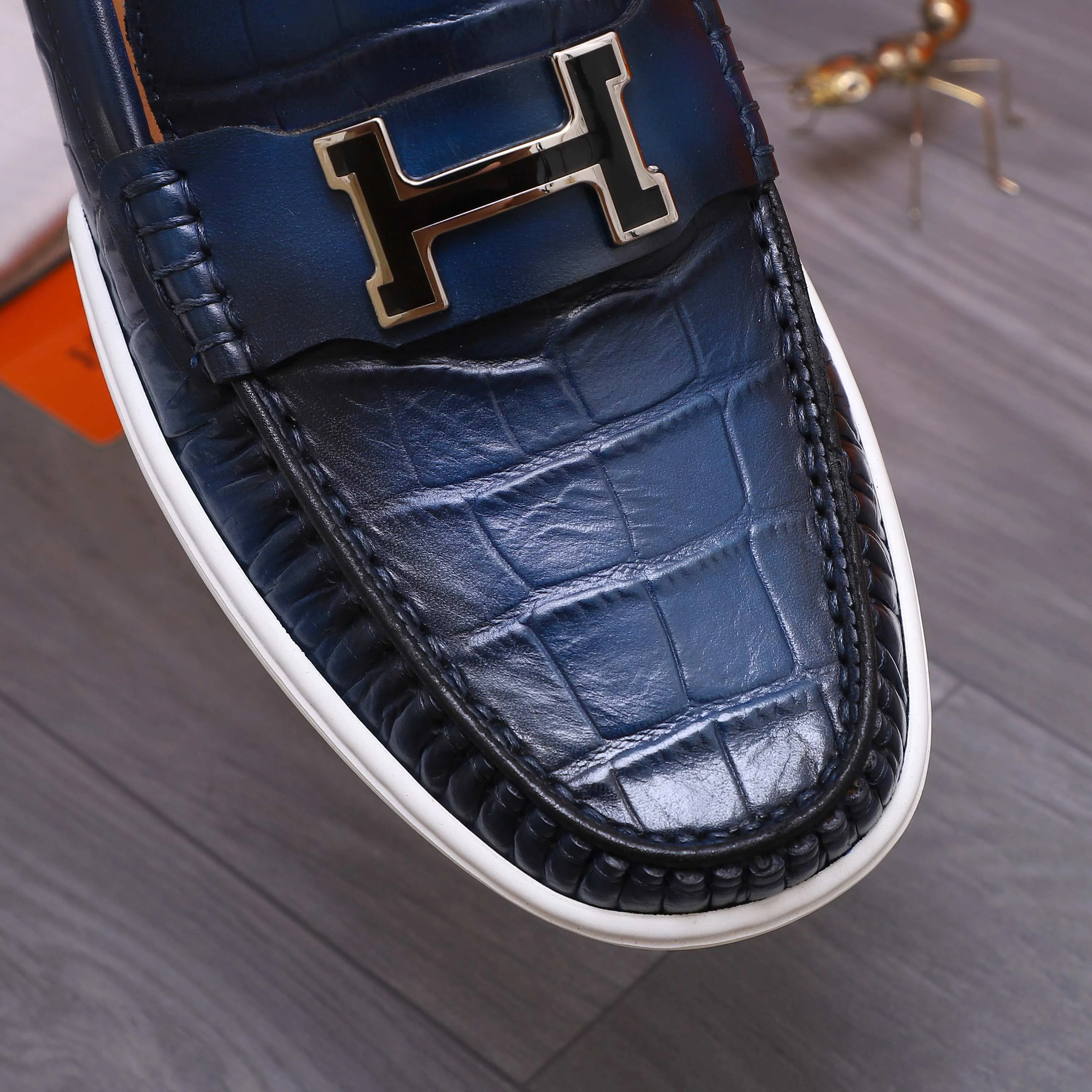 Men's shoes 💰500 Product trademark: HERMES "Hermes" casual slip-on leather shoes Regular size: 38-46 (45.46 custom-made, non-returnable) Product materials: Selected high-quality color-brushed stone grain cowhide upper, cowhide lining, original outsole
